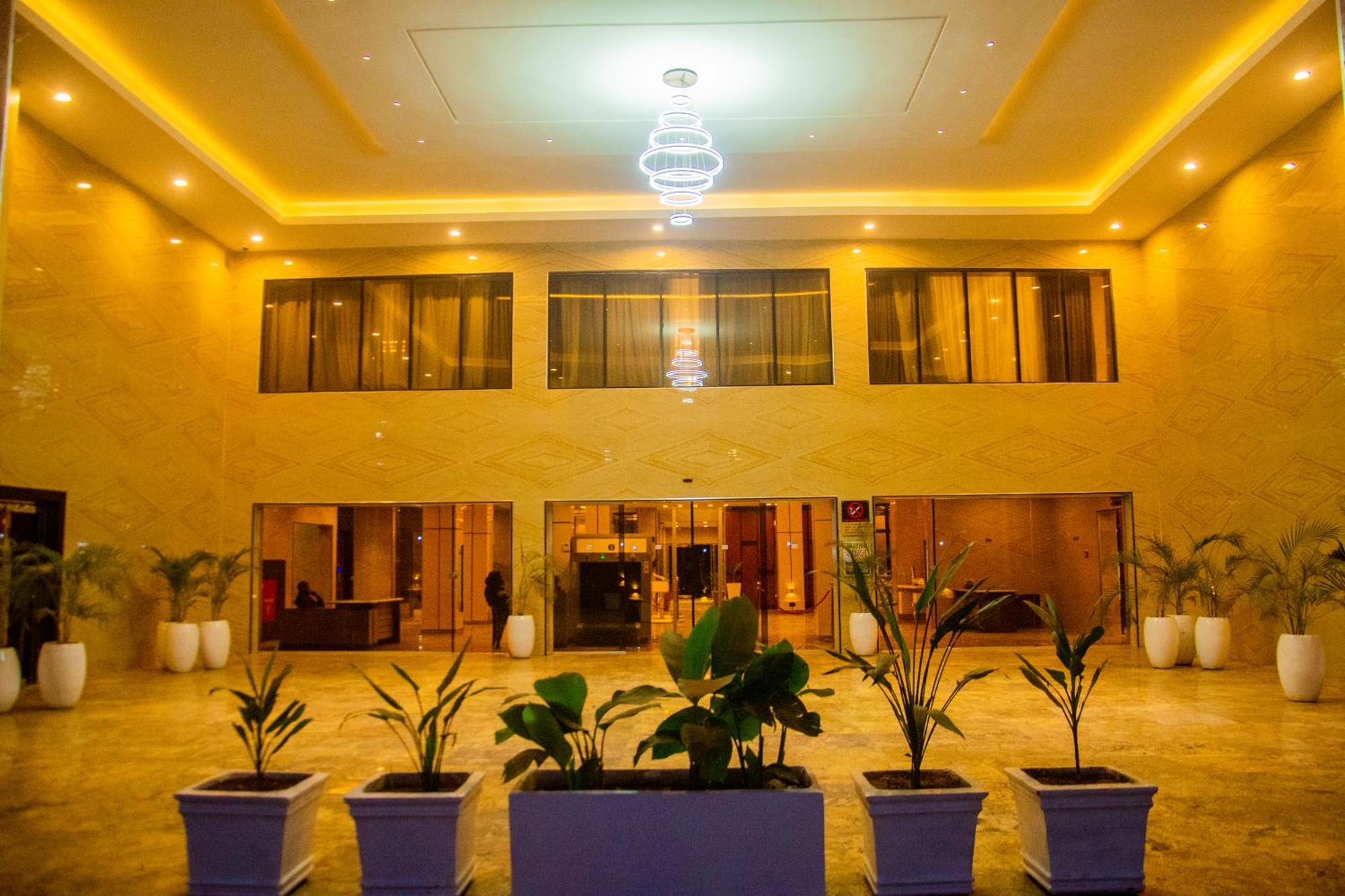 Boulevard Owerri Hotel Εξωτερικό φωτογραφία