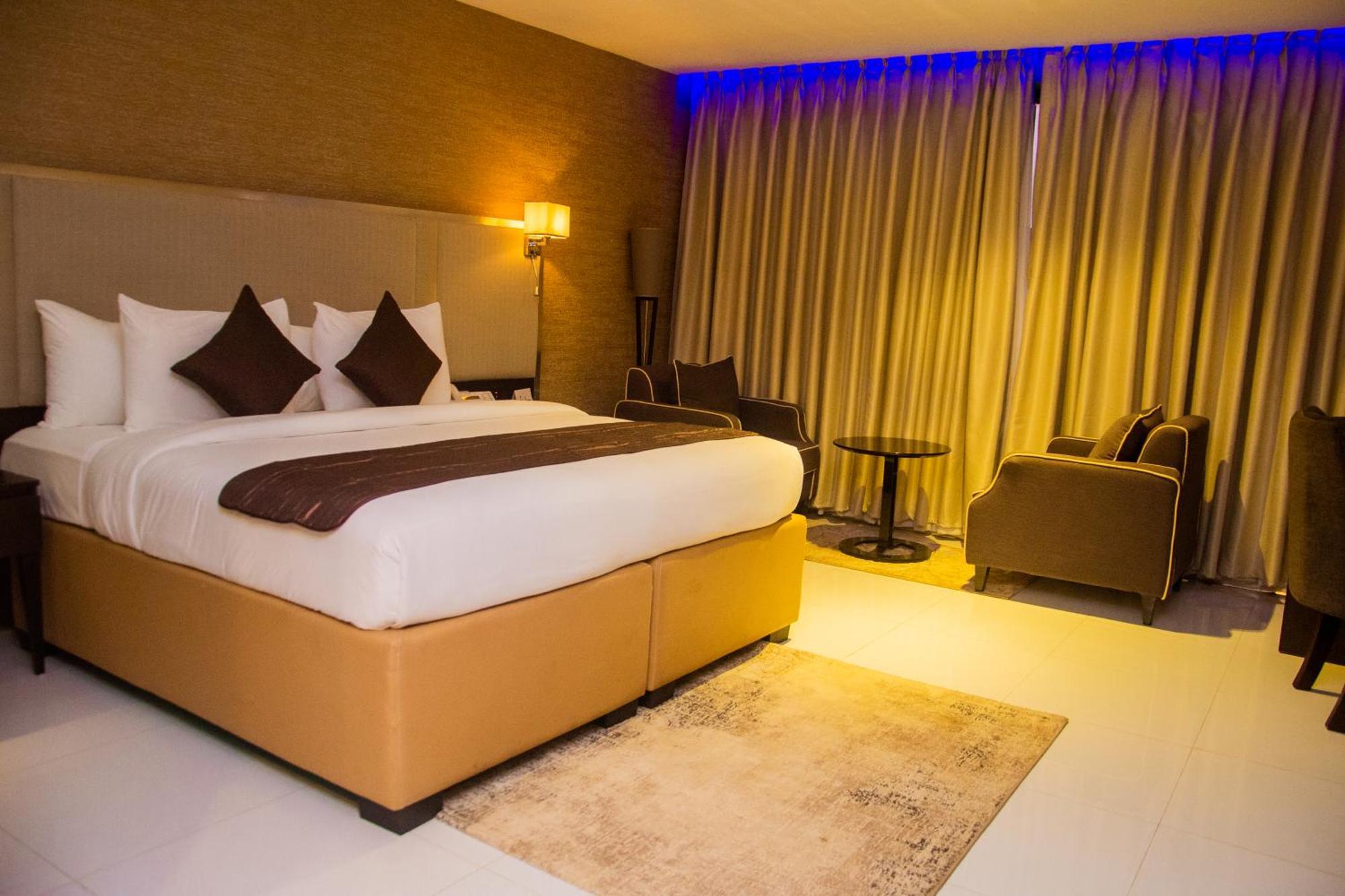 Boulevard Owerri Hotel Εξωτερικό φωτογραφία